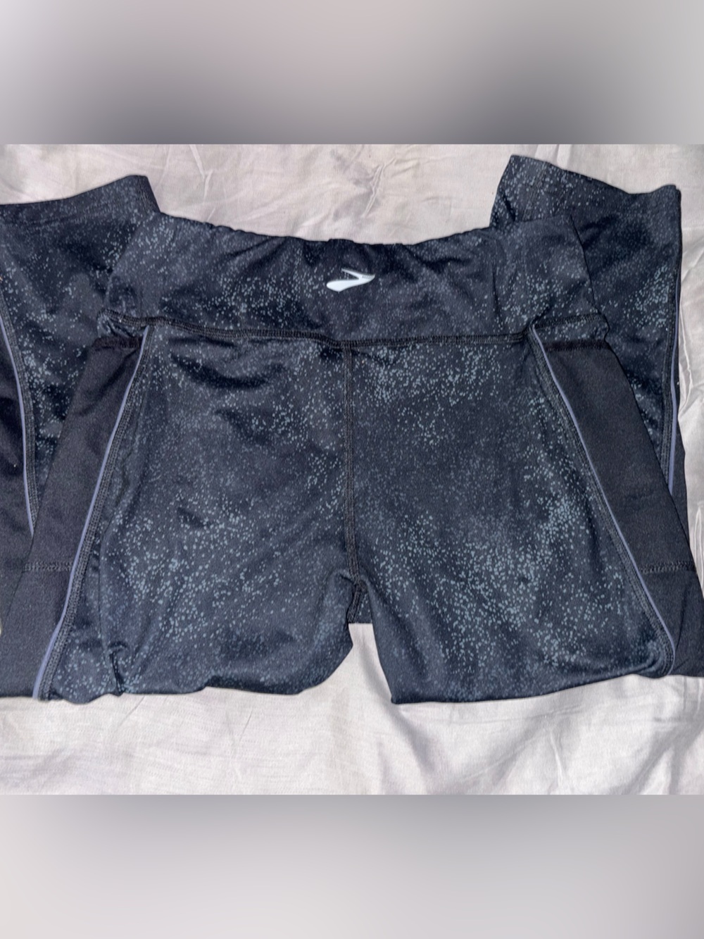 Brooks Black Shimmer Capri Leggings - Picture 4 of 5